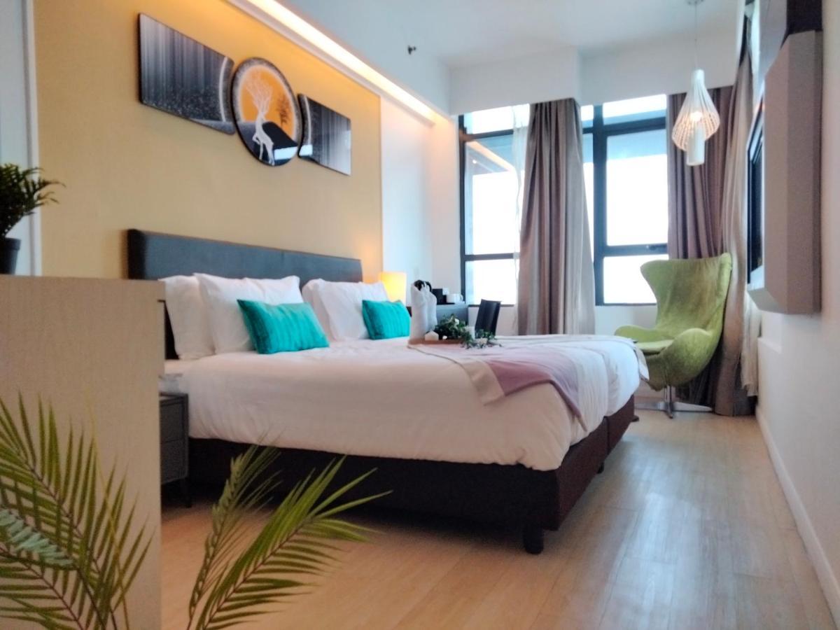Centrestage Pj By Homebrickz Petaling Jaya Esterno foto